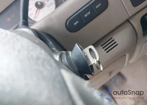 2005 Ford F-250 Lariat/Xl/Xlt from USA, damaged, VIN 1FTSW21P75EB75550